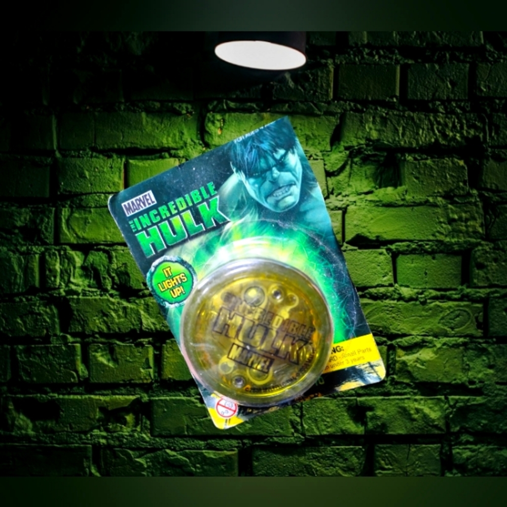 Marvel Incredible Hulk Light Up Collectible Vintage Yo-Yo